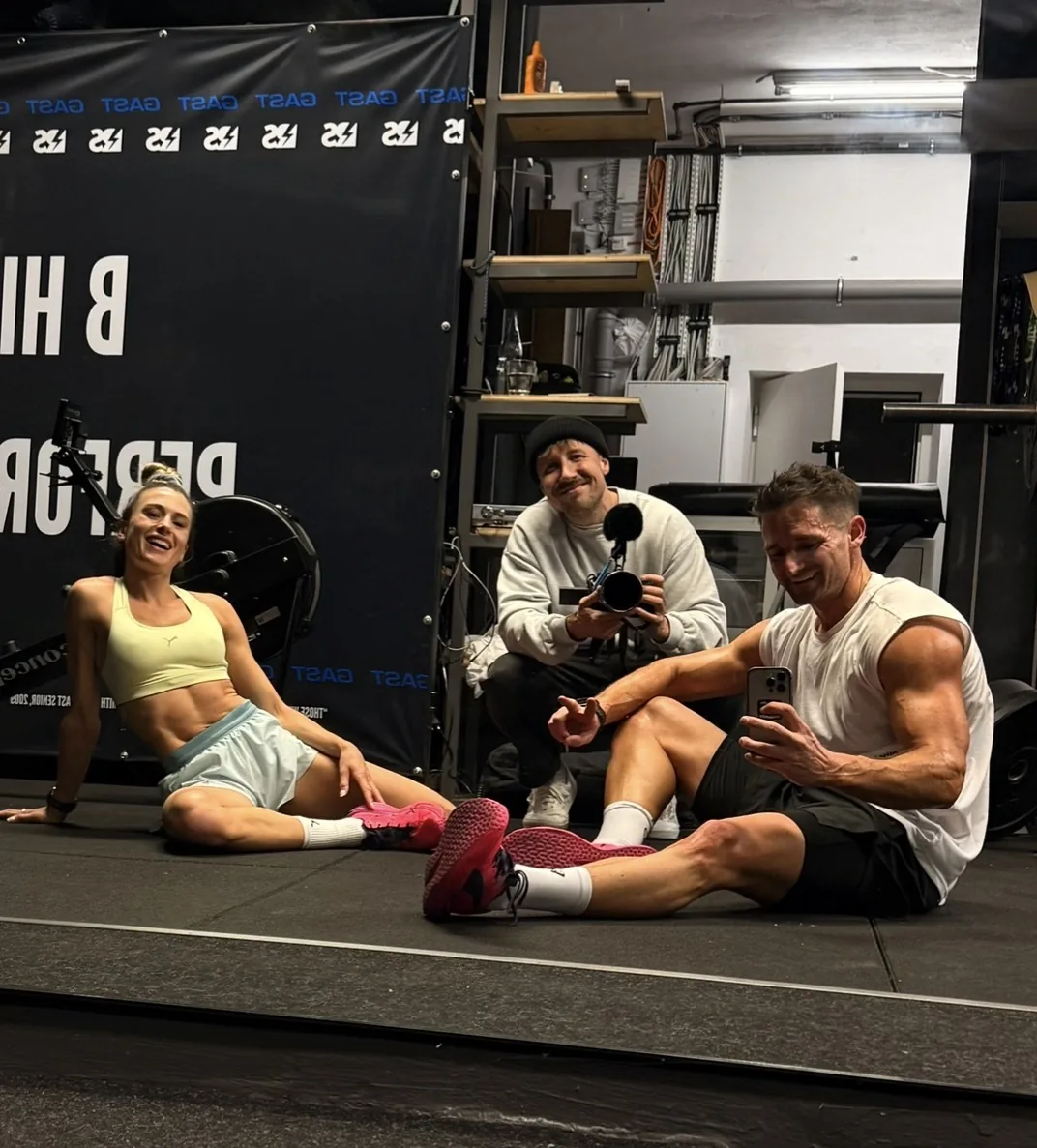 Florian Gast coacht Athletin Imke Salander nach Marathon-Training